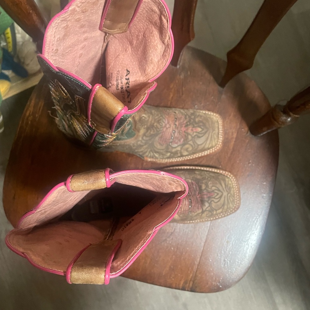 Women's Ariat Western Boots - Brown and Pink - Square toe - Picture 3 of 9